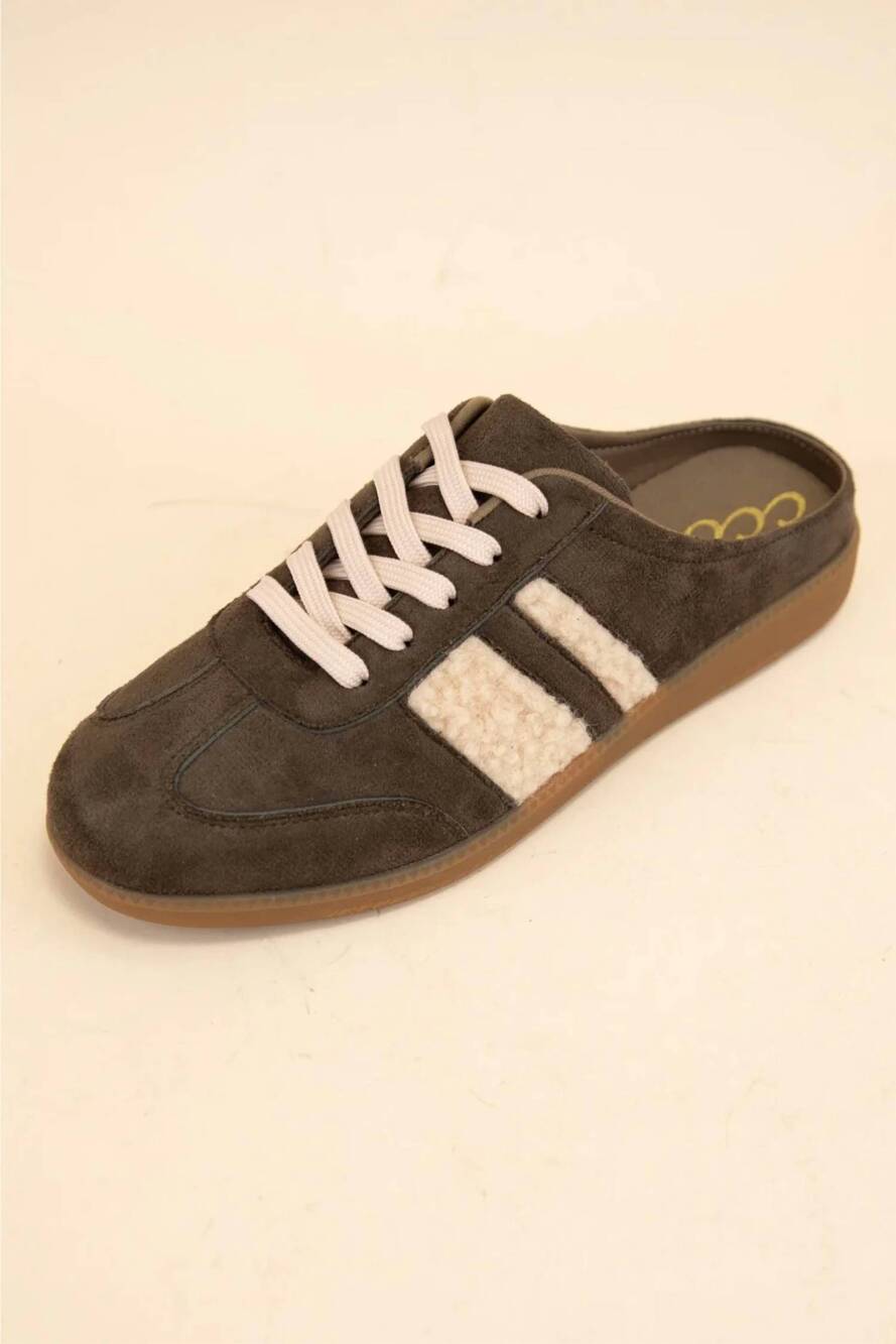 NEW CCOCCI women's sandra slip on sneaker in dark brown